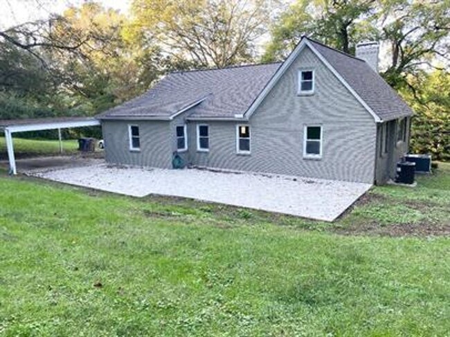 Foto del edificio - Knoxville 37914 - 3-bedroom, 3-bath home w...