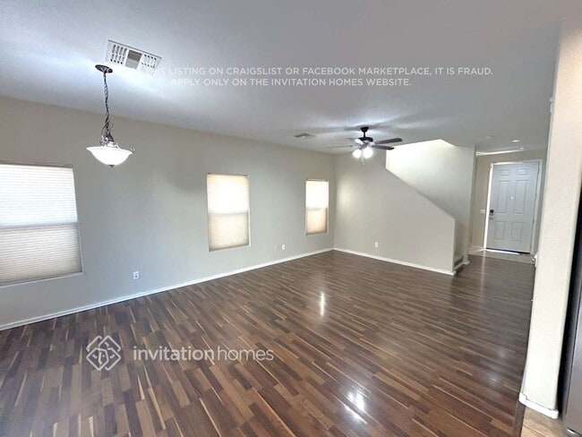 Building Photo - 6446 W Valencia Dr