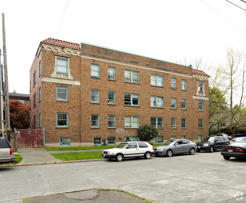 Primary Photo - Lauren May Apartments