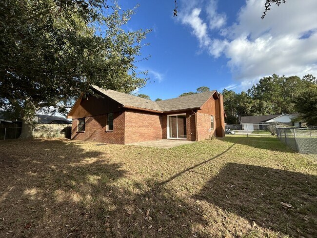 Foto del edificio - Home For Rent