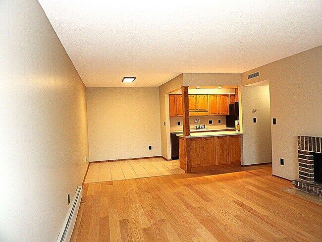 Foto del edificio - Beautiful 2 Bed | 2 Bath Condo in Roseville