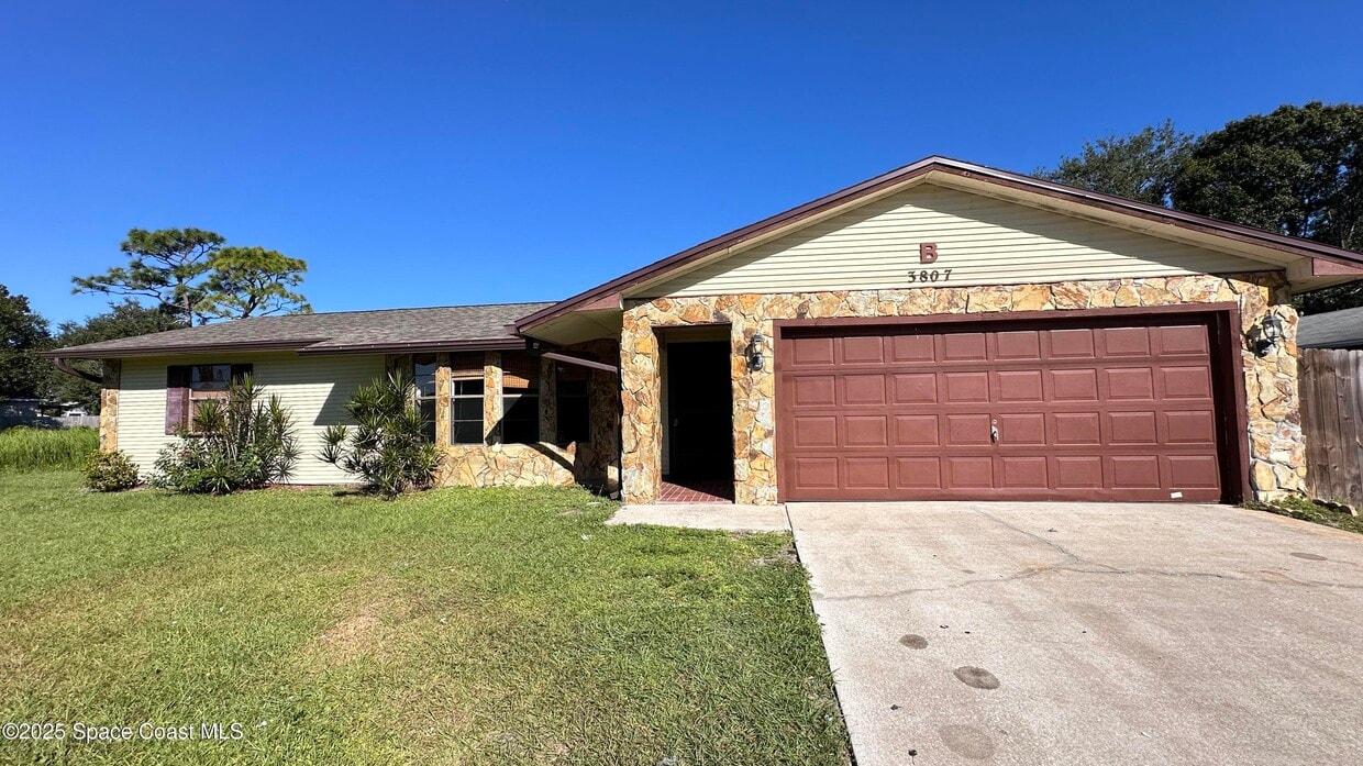 Foto principal - 3807 Jupiter Blvd SE