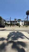 Building Photo - 1701 Nichols Canyon Rd