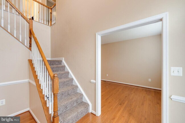 Building Photo - 8 Banner Spring Cir