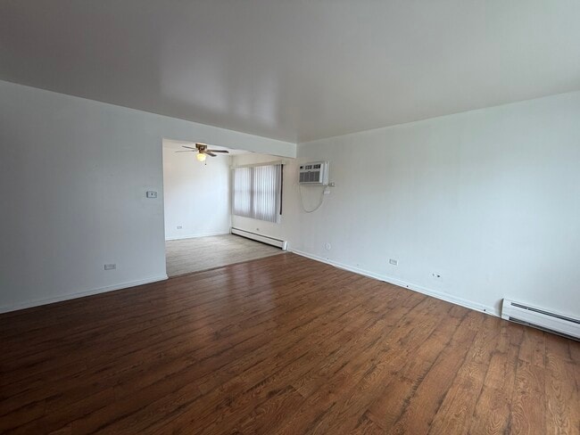 Building Photo - 4549 Forest Ave