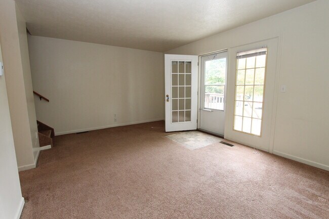 Building Photo - 813 W. Wilden
