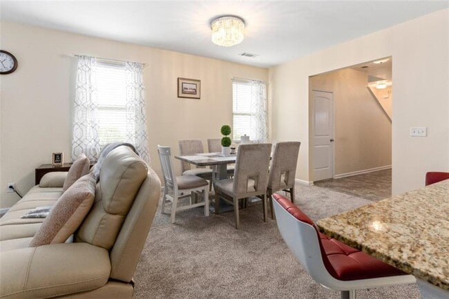 Foto del edificio - 2896 S Hills