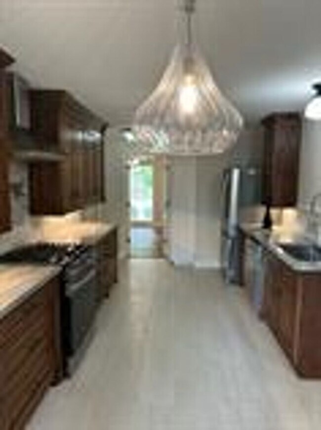 Foto del edificio - Spacious 3 bed/2 bath rental - Available early June!