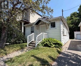 Building Photo - 367 Kipling Ave