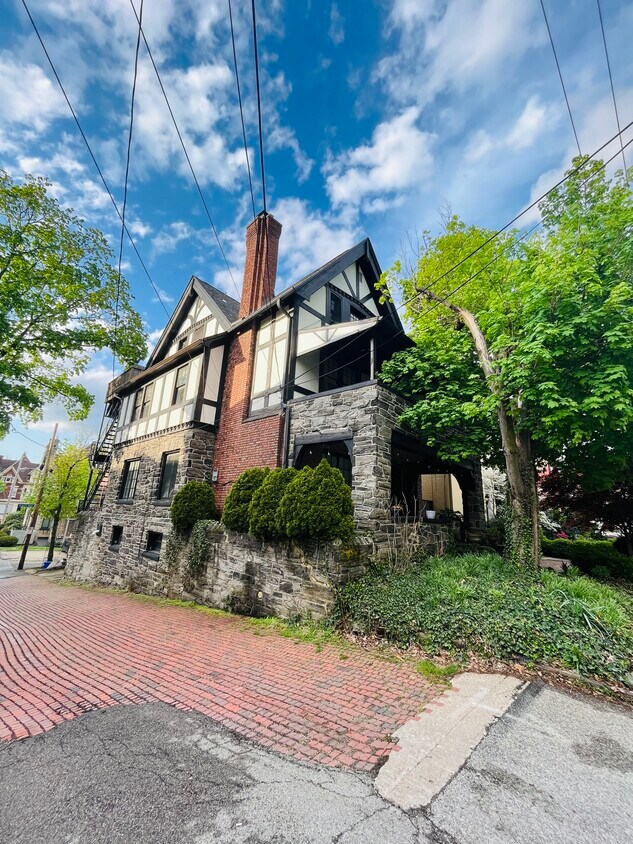 Primary Photo - 5715 Kentucky Ave
