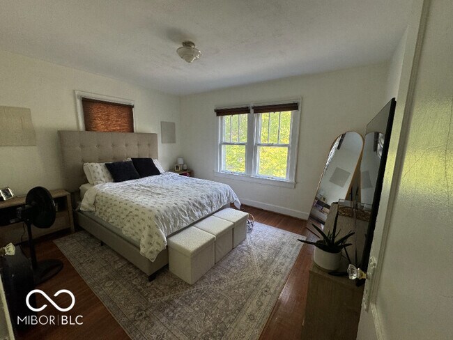 Building Photo - 336 N Lesley Ave