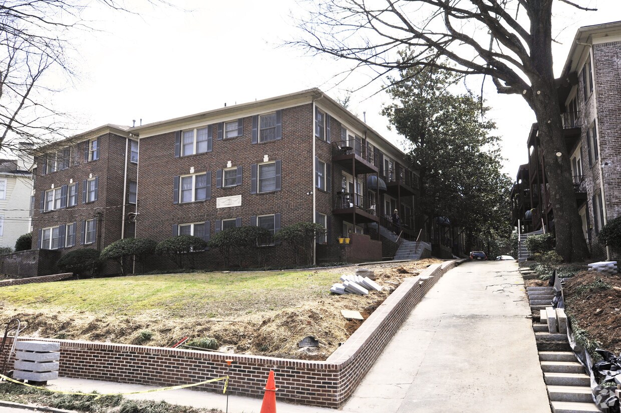 Primary Photo - 63 Lafayette Dr NE
