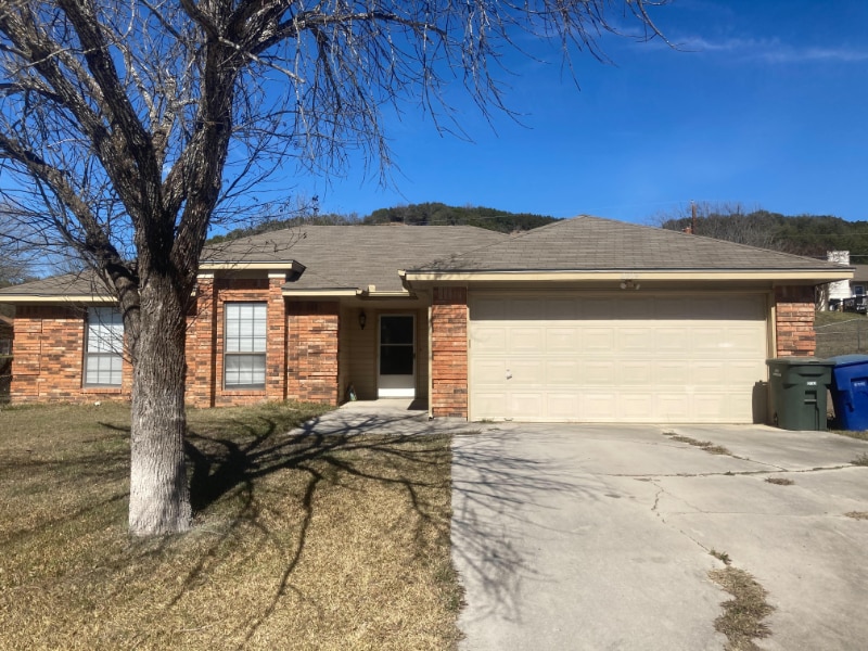 Building Photo - 2319 Whitney Dr