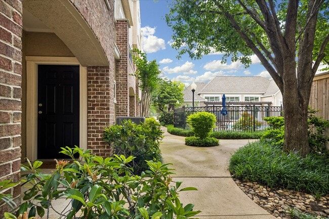 Building Photo - 12707 Boheme Dr