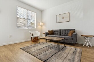 Building Photo - 9450 W Cabela Dr