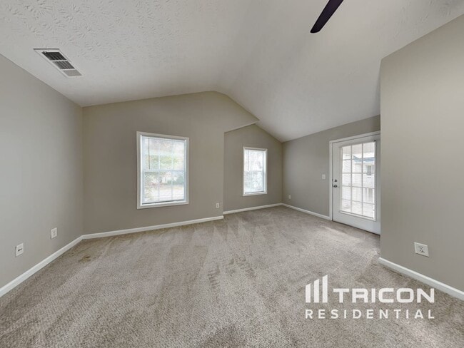 Building Photo - 675 Lakes Circle Lithonia GA