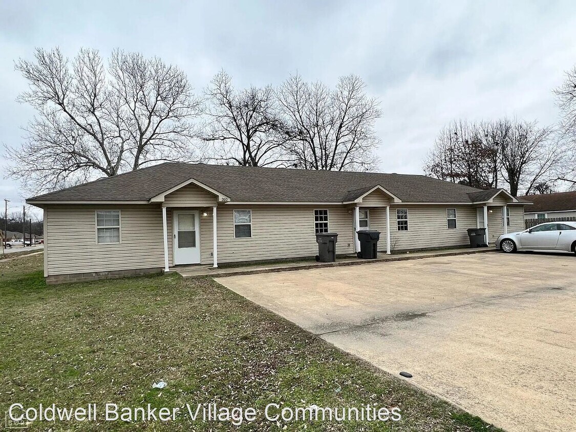 Primary Photo - 2 br, 1 bath House - 310 Liberty Unit B