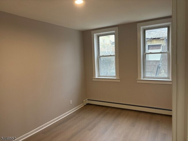 Building Photo - 220 Palisade Ave