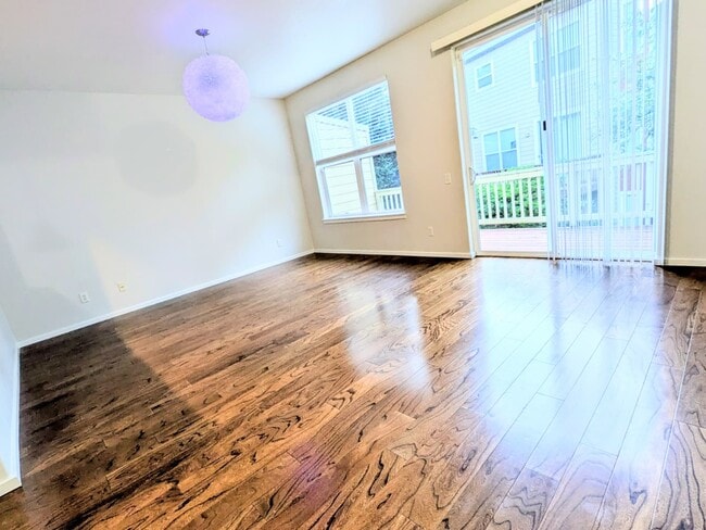 Foto del edificio - 2155 NE Cadbury Ave