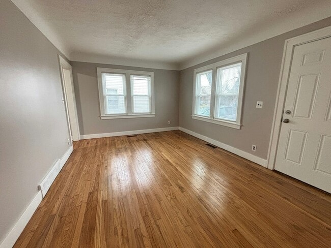 Building Photo - 8095 Continental Ave