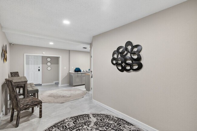 Foto del edificio - 1941 Brown Rd