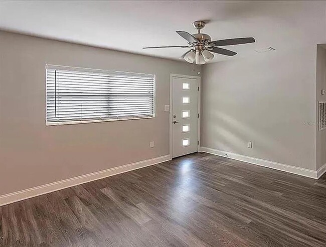 Foto del edificio - 3102 W San Juan St