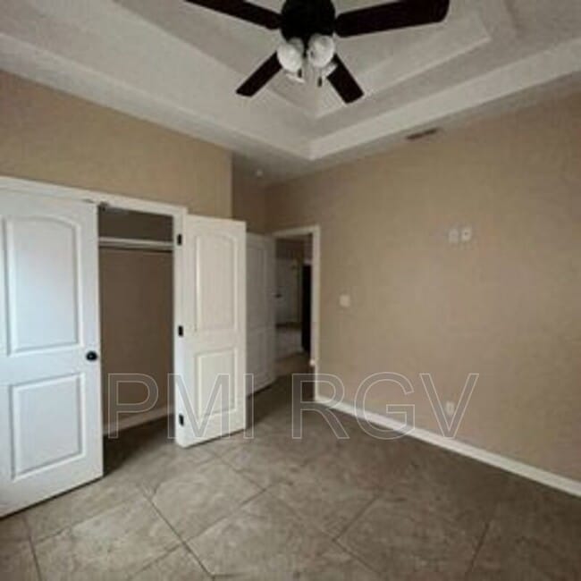 Foto del edificio - 2601 E Garfield Ave