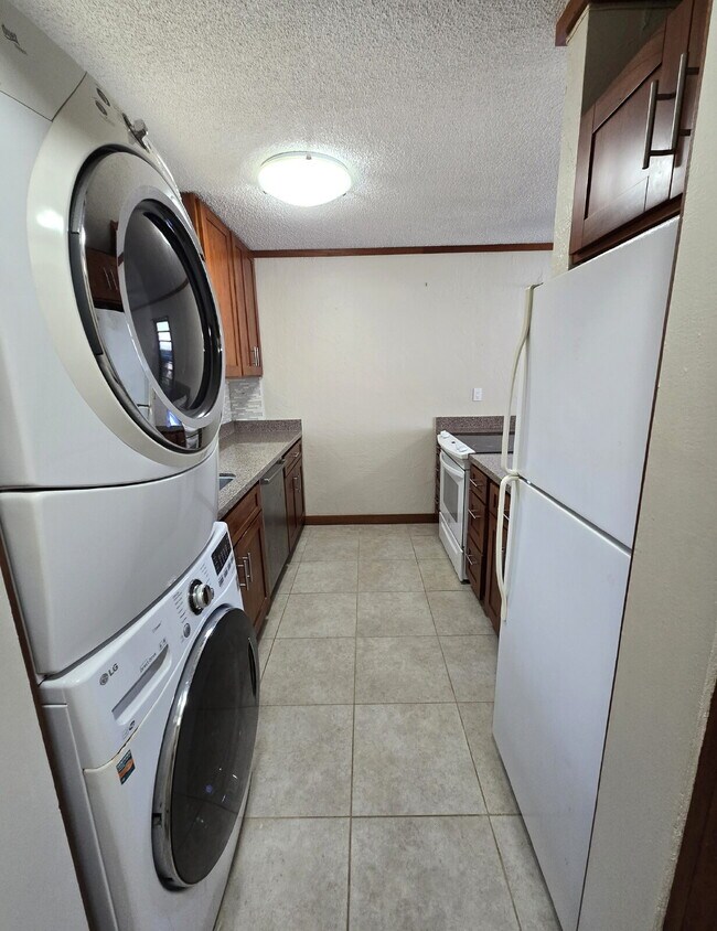 Foto del edificio - 2Br/1.5ba/2pkg Split Level Townhome - Pearlridge Aiea