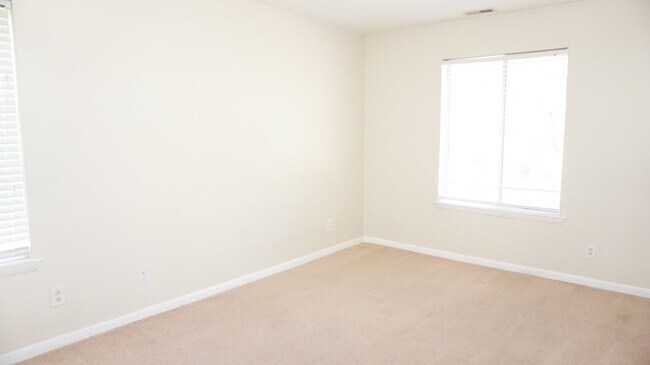 Foto del edificio - 3374 Galleria Dr