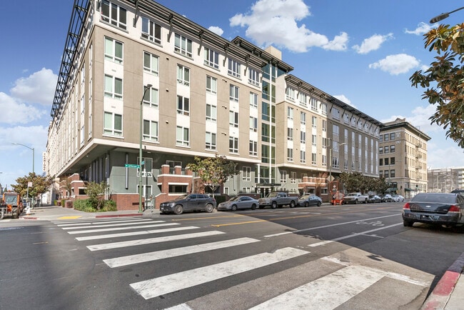 Building Photo - 1511 Jefferson St