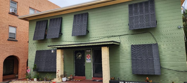 Foto del edificio - 636 Brevard Ave