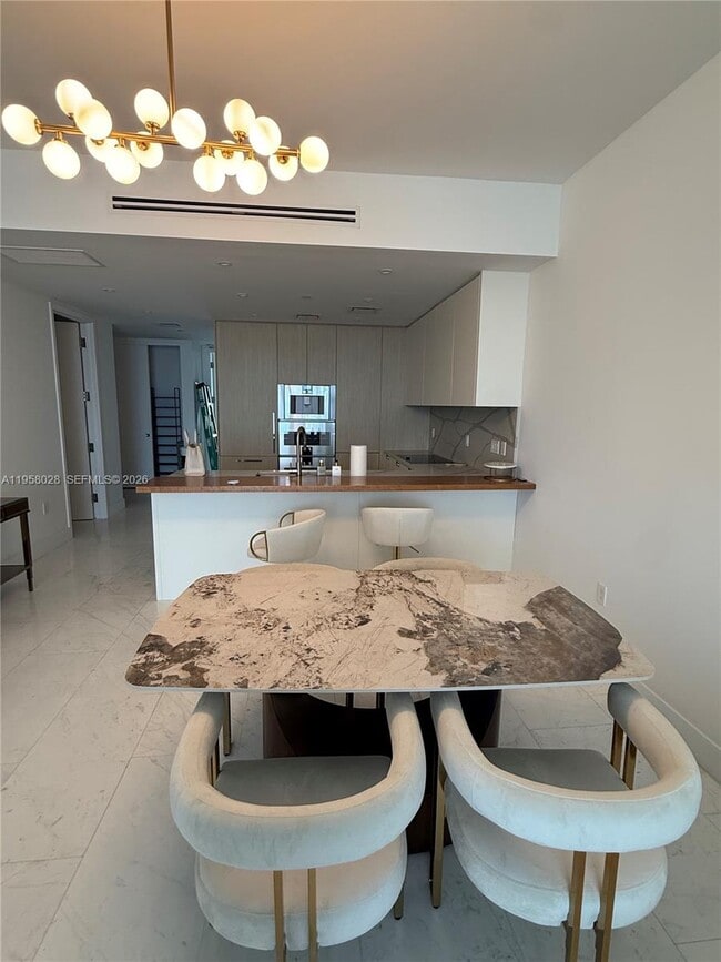 Building Photo - 15701 Collins Ave