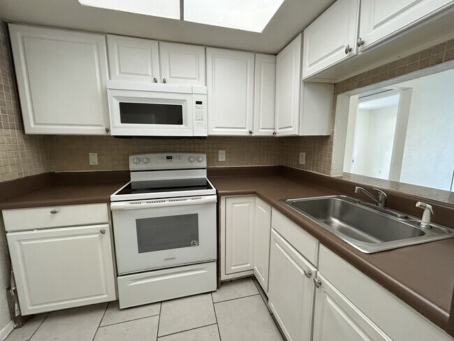 Photo - 7625 Tam Oshanter Blvd Townhome