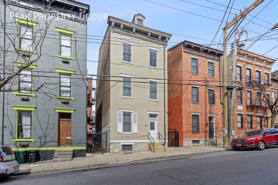 Primary Photo - Posh 1 bedroom located in the Pendleton Di...