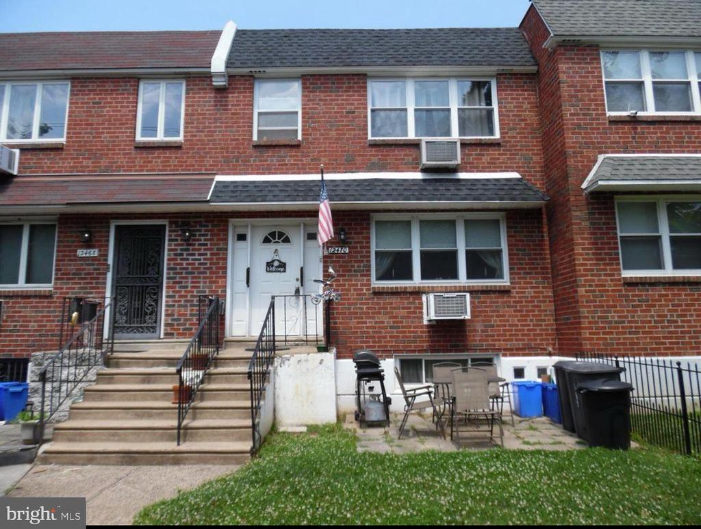 Foto principal - 12470 Knights Rd