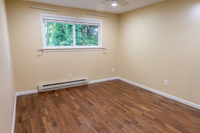 Foto del edificio - 2Bd/1Ba Redmond Condo