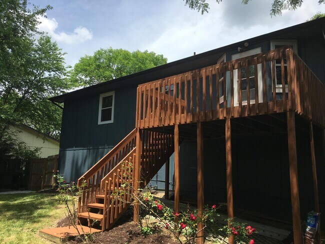Building Photo - 4716 Salem Dr
