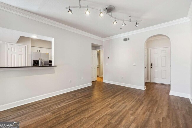 Foto del edificio - 3777 Peachtree Rd NE