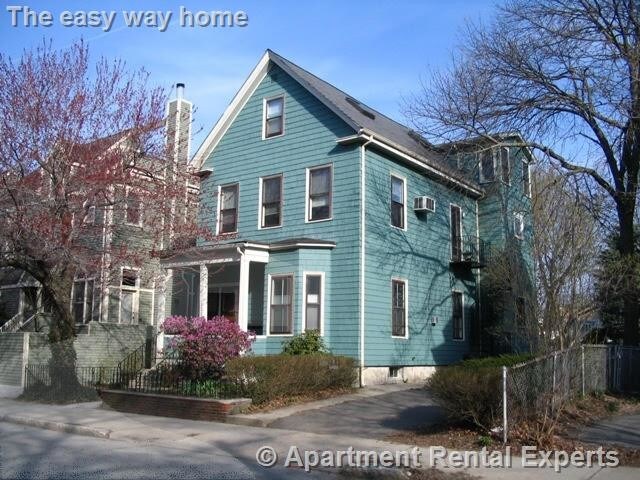 Primary Photo - 121 Walden St
