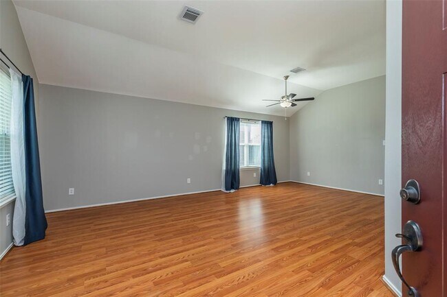 Building Photo - 219 Brazos Gardens Dr