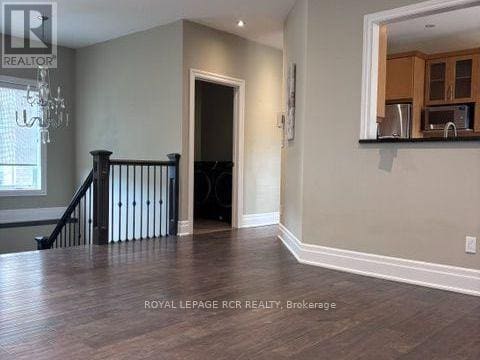 Photo du bâtiment - 16493 Centreville Creek Rd