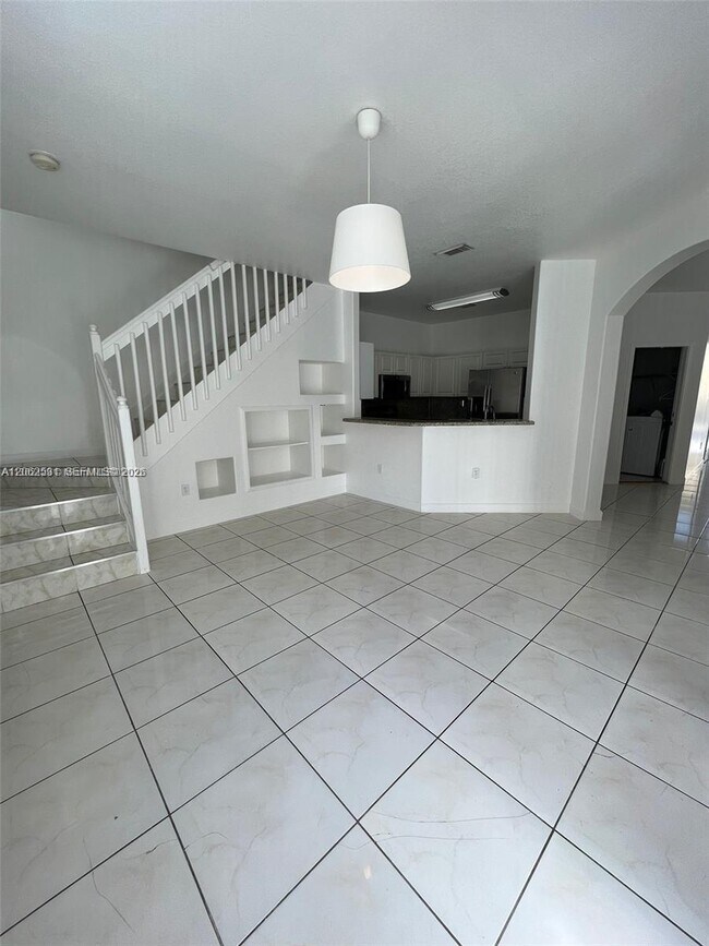 Foto del edificio - 4847 NW 108th Ct