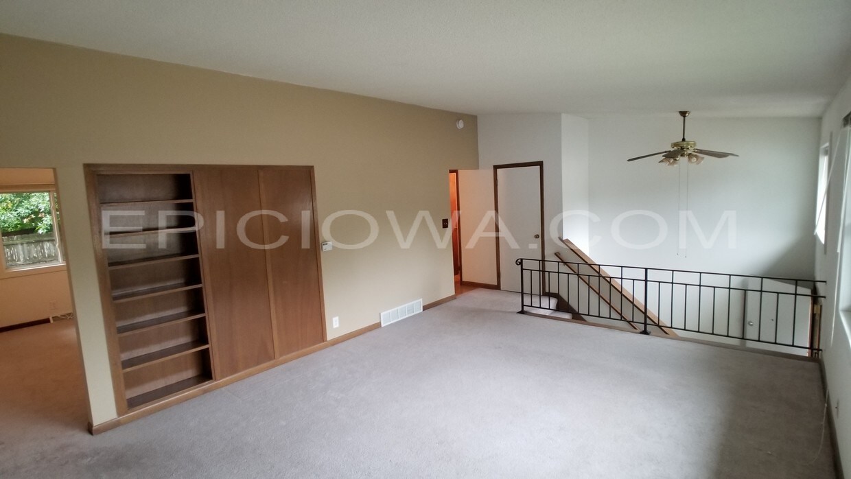 Primary Photo - 143 Harbet Ave NW