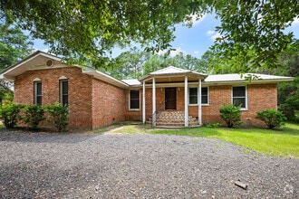 Building Photo - 21213 Lawrence Rd