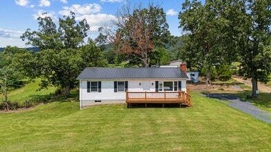 Building Photo - 111 Labella Ct