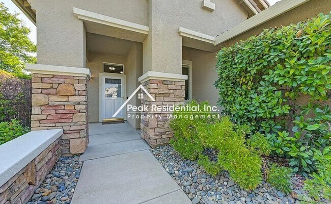 Building Photo - Wonderful 3bd/2ba Folsom Home!