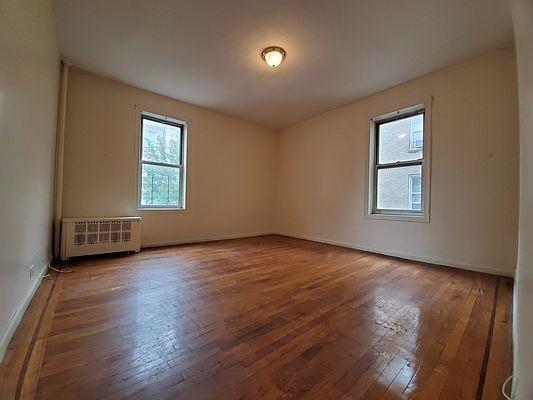 Building Photo - 3 bedroom in BRONX NY 10456