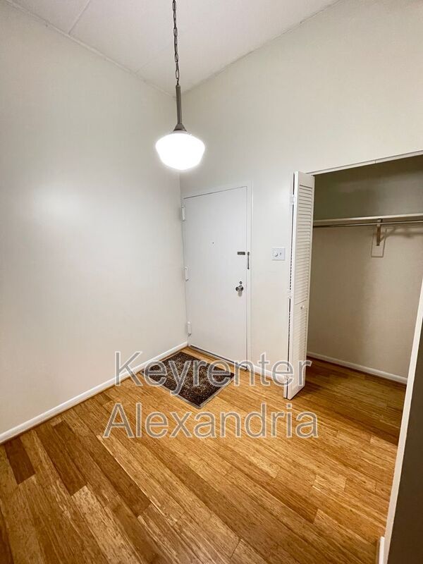 Foto del edificio - 116 Roberts Ln