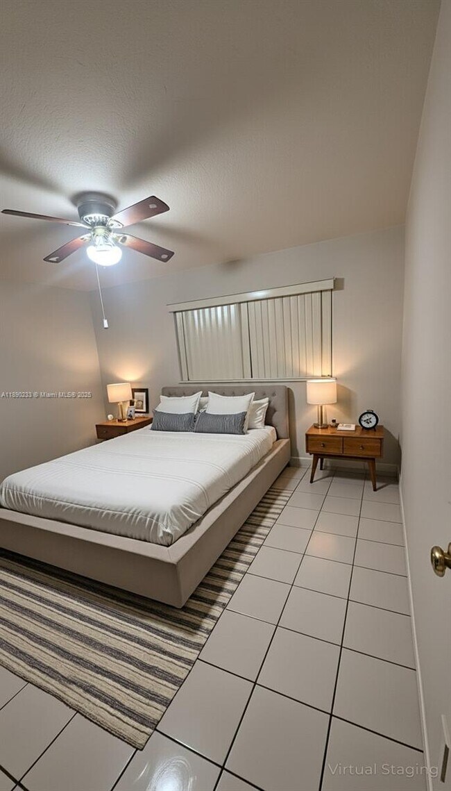 Foto del edificio - 2319 W 60th St