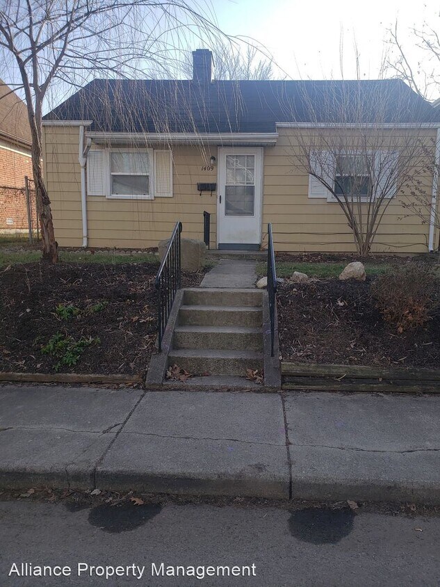 2 br, 1 bath House 1409 Sinclair House Rental in Fort Wayne, IN